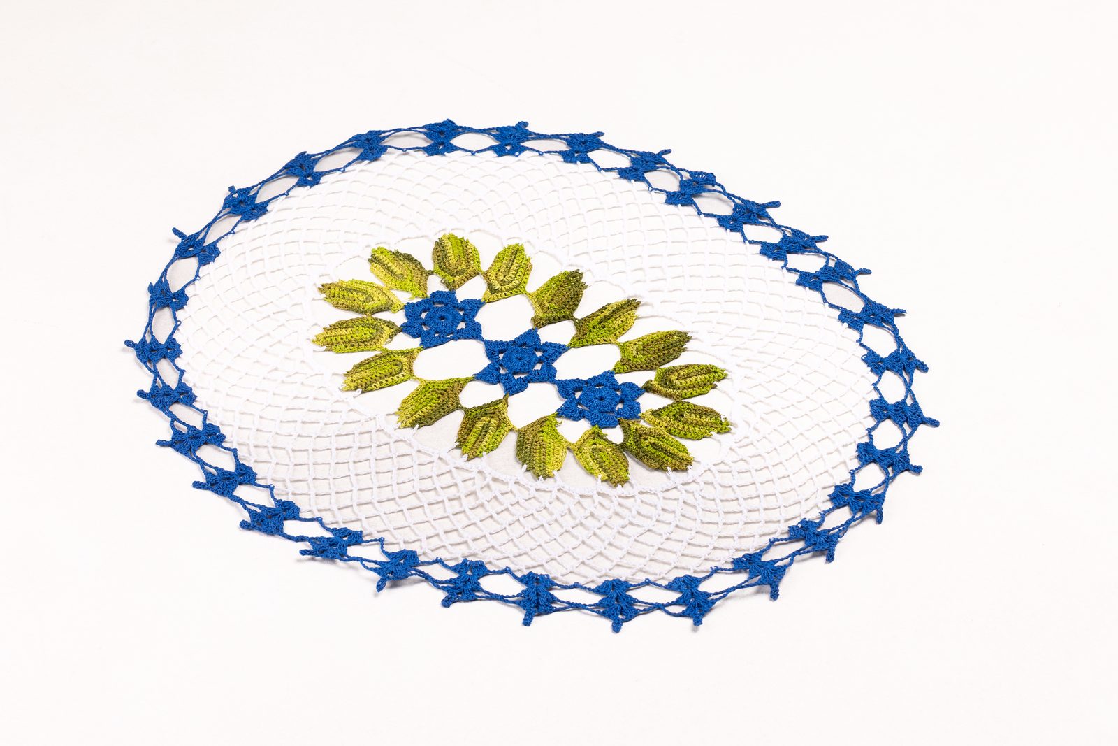 AMERICANO OVAL FLOR CROCHÊ